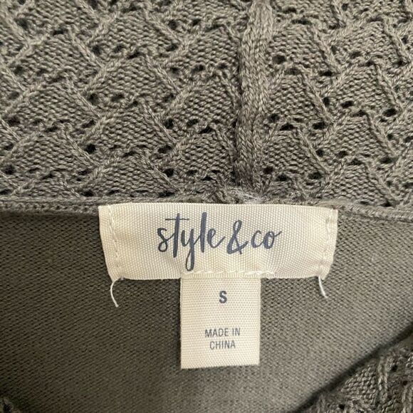 -‎ Women’s green style and Company, top size small sea description - Picture 3 of 5